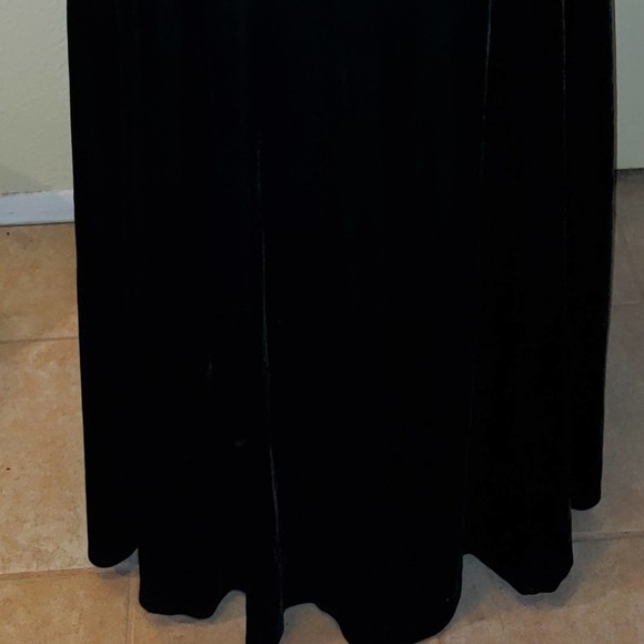 Dark green velvet holiday dress 22W/24W, snowflakes - Picture 4 of 6